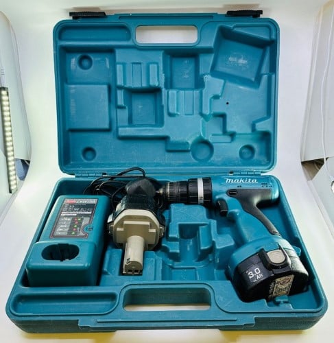 8280d makita deals drill