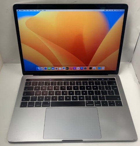 エクルベージュ MacBook Pro 2019 8GB/128GB Ventura13.4 | vendee