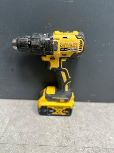 Dewalt discount dcd777 stores